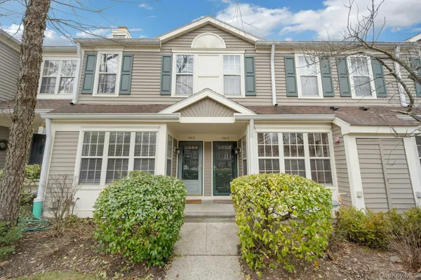 $725,000 | 1403 Pondcrest Lane, White Plains, NY 10607