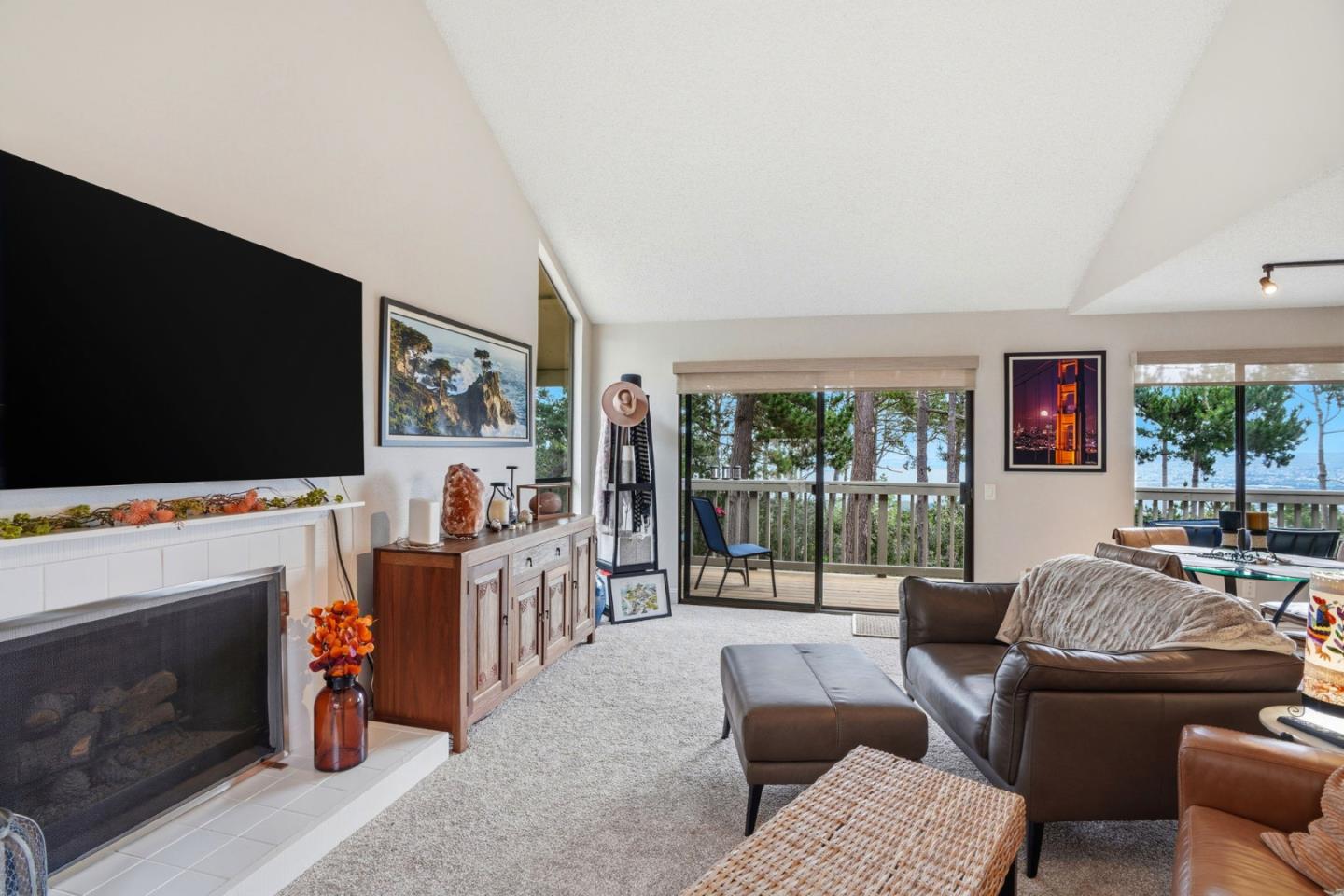 70 Forest Ridge Road, Unit 1 Monterey, CA 93940 - Photo 5 of 47