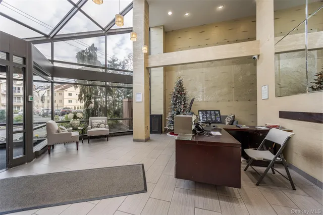 $3,050 | 100 West Broadway, Unit 4S, Long Beach, NY 11561