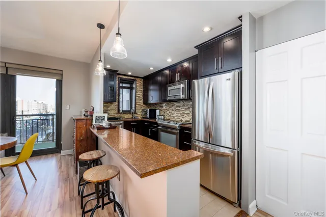 $3,050 | 100 West Broadway, Unit 4S, Long Beach, NY 11561