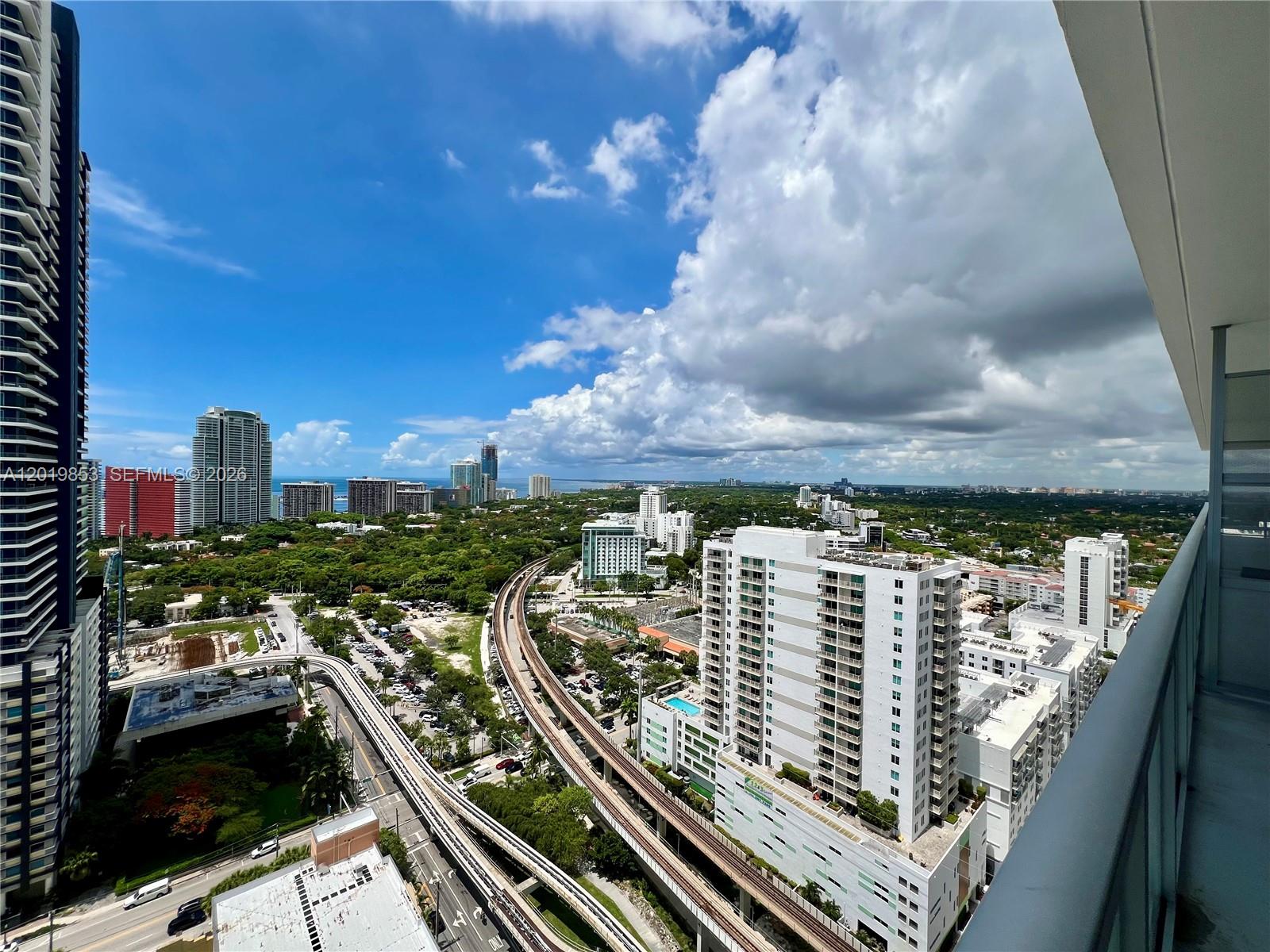 79 Southwest 12th Street, Unit 2903S Miami, FL 33130 - Photo 23 of 44