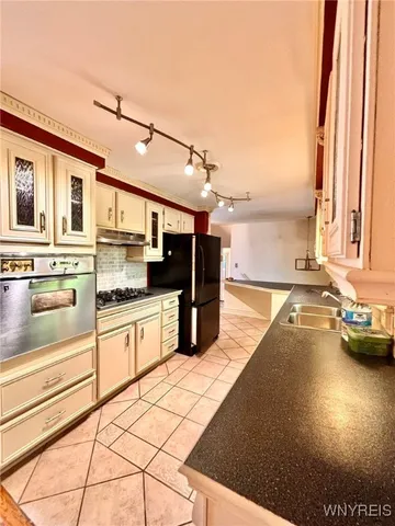 $297,500 | 1700 Southwestern Boulevard, West Seneca, NY 14224