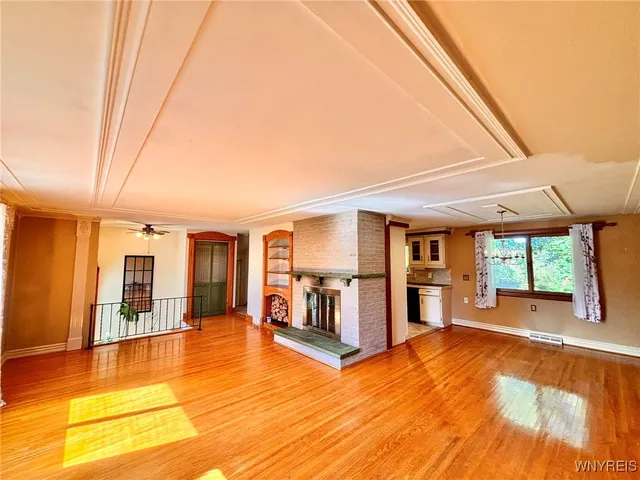 $297,500 | 1700 Southwestern Boulevard, West Seneca, NY 14224