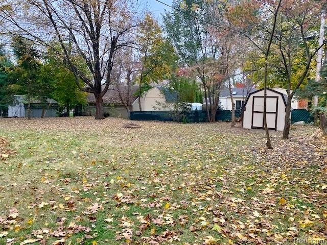 3866 Ellisia Road Commerce Township, MI 48382 - Photo 21 of 22 IMG_1921.jpg