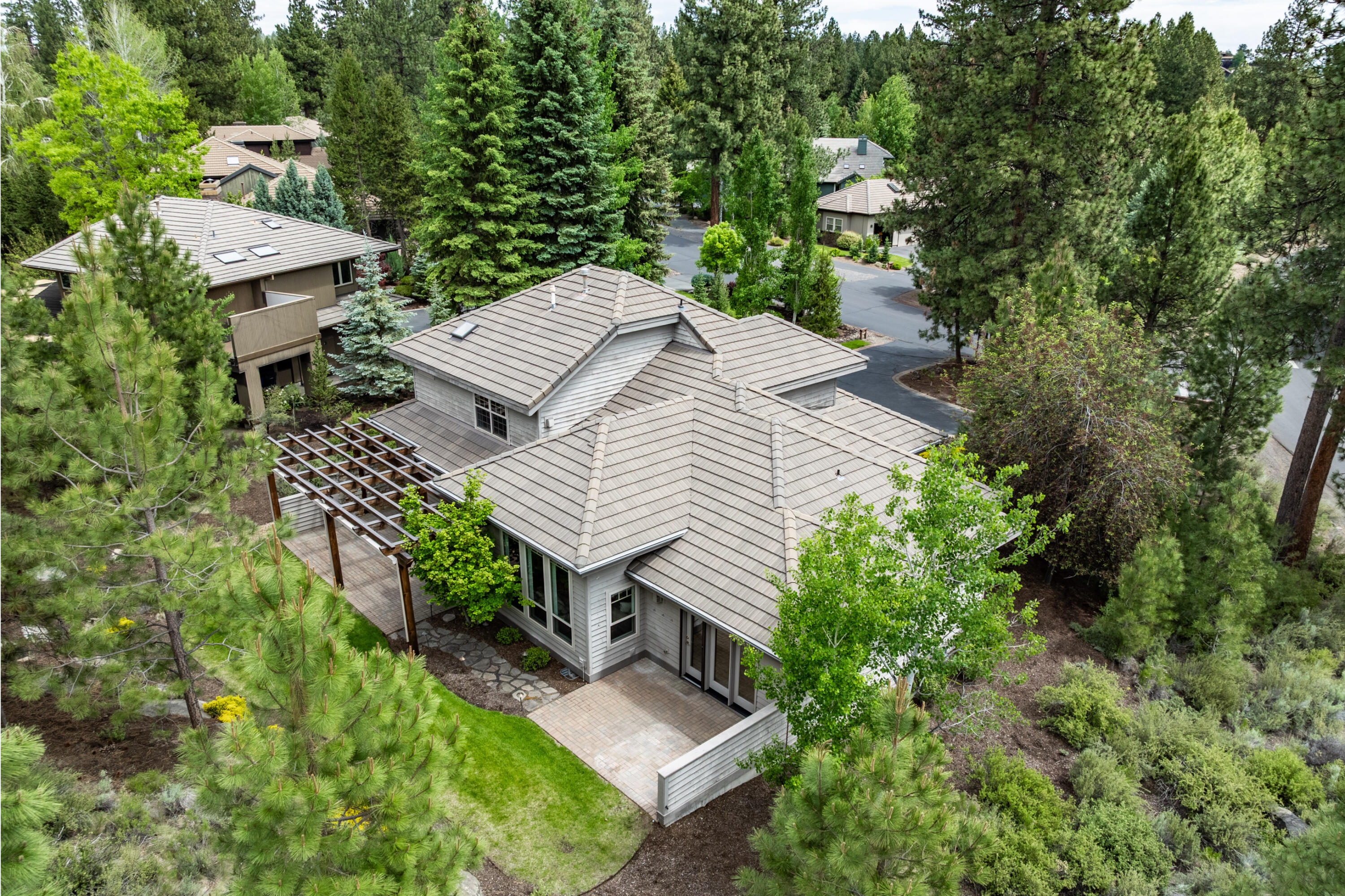 19598 Green Lakes Loop Bend, OR 97702 - Photo 63 of 89 an aerial view of a house with a yard