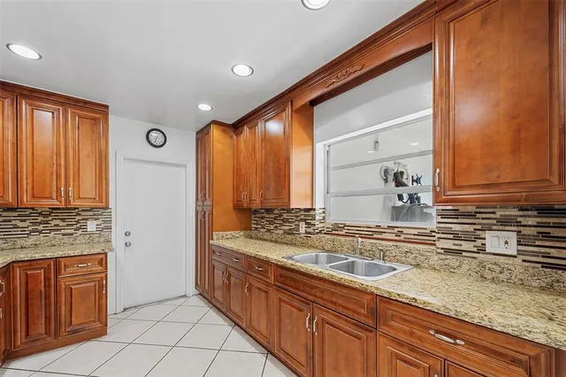 $4,000 | 3504 Northwest 84th Terrace, Coral Springs, FL 33065