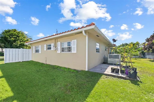 $4,000 | 3504 Northwest 84th Terrace, Coral Springs, FL 33065