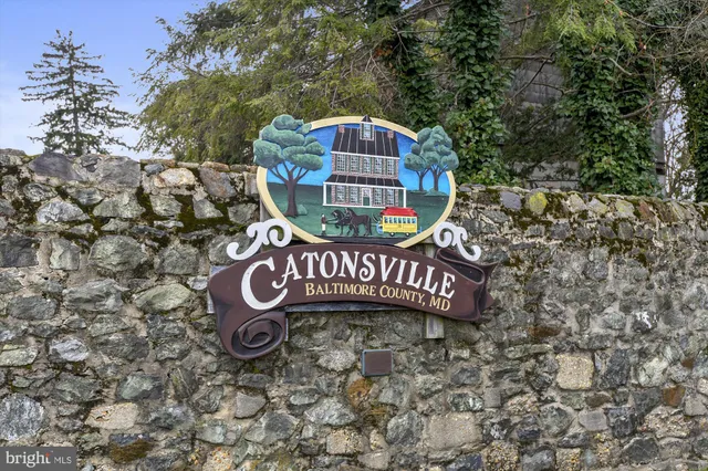 a sign on the side of the road