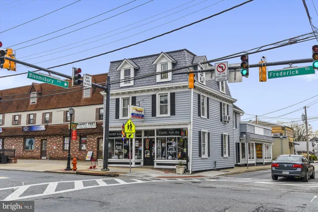 $2,400 | 5926 Old Frederick Road, Catonsville, MD 21228