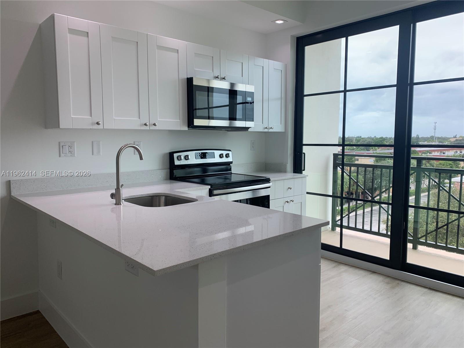 4100 Davie Road, Unit 402 Davie, FL 33314 - Photo 3 of 28