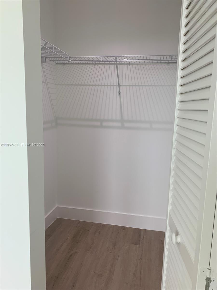 4100 Davie Road, Unit 402 Davie, FL 33314 - Photo 10 of 28