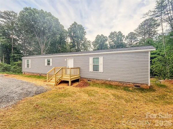 $179,900 | 2401 Liberty Church Road, Hickory, NC 28601