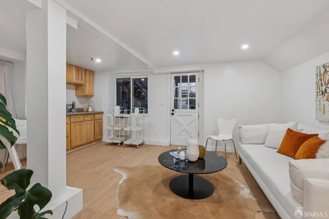 $1,395,000 | 1385 Vallejo Street, San Francisco, CA 94109