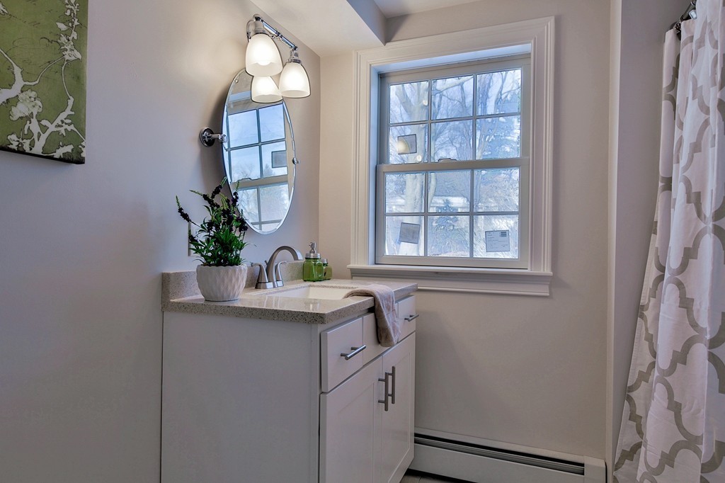 26 Fayette Road Bedford, MA 01730 - Photo 12 of 26 Gallery Image 12