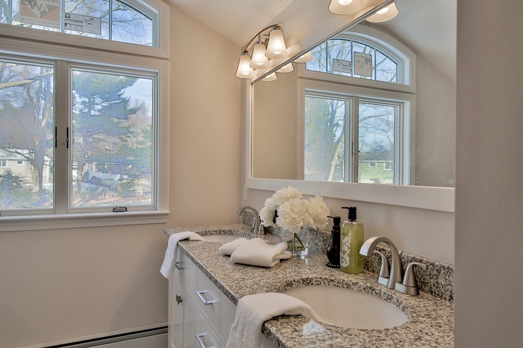 26 Fayette Road Bedford, MA 01730 - Photo 15 of 26 Gallery Image 15