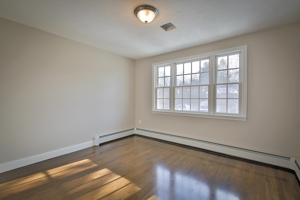 26 Fayette Road Bedford, MA 01730 - Photo 17 of 26 Gallery Image 17