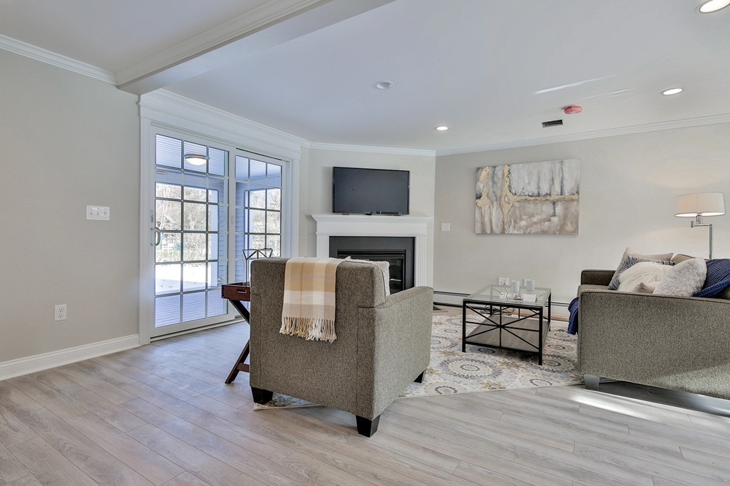 26 Fayette Road Bedford, MA 01730 - Photo 9 of 26 Gallery Image 9
