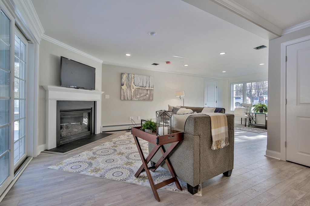 26 Fayette Road Bedford, MA 01730 - Photo 10 of 26 Gallery Image 10