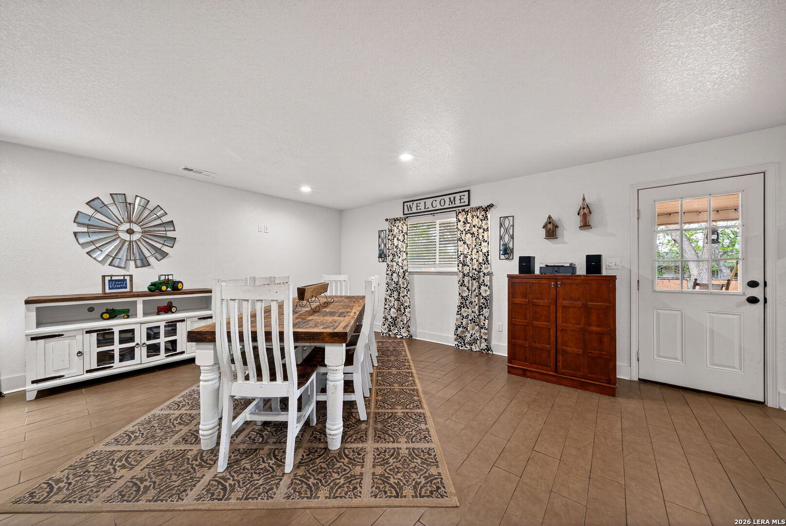 450 Spaceway Drive Windcrest, TX 78239 - Photo 11 of 35