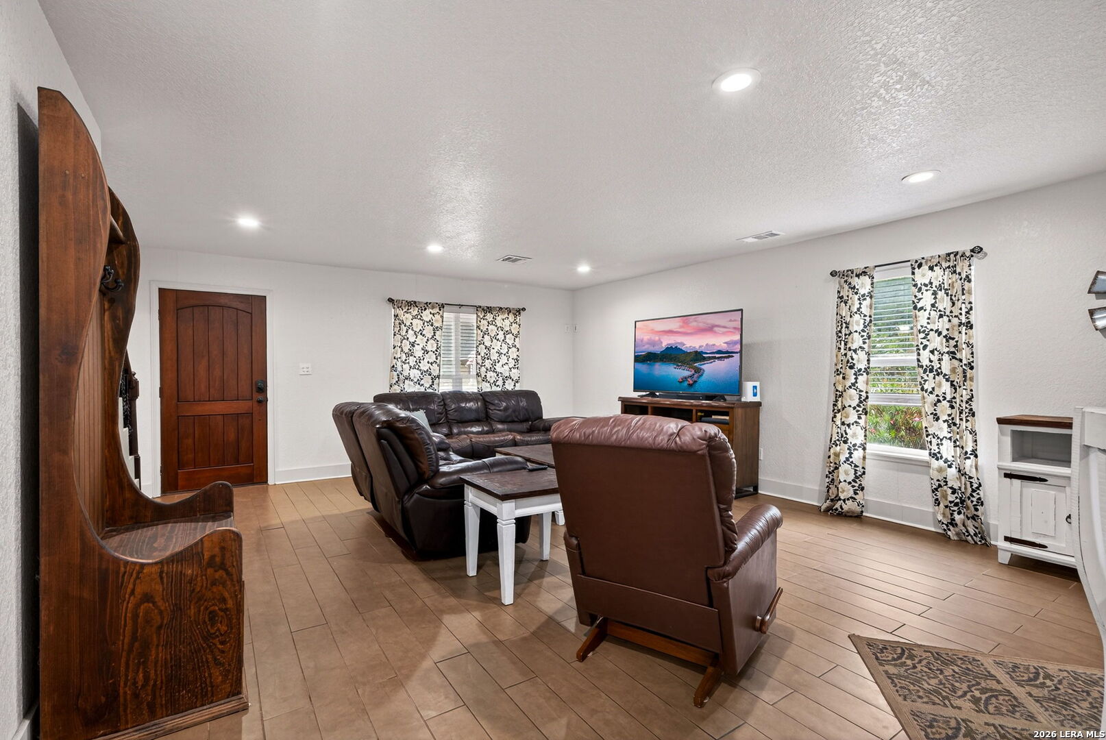 450 Spaceway Drive Windcrest, TX 78239 - Photo 8 of 35