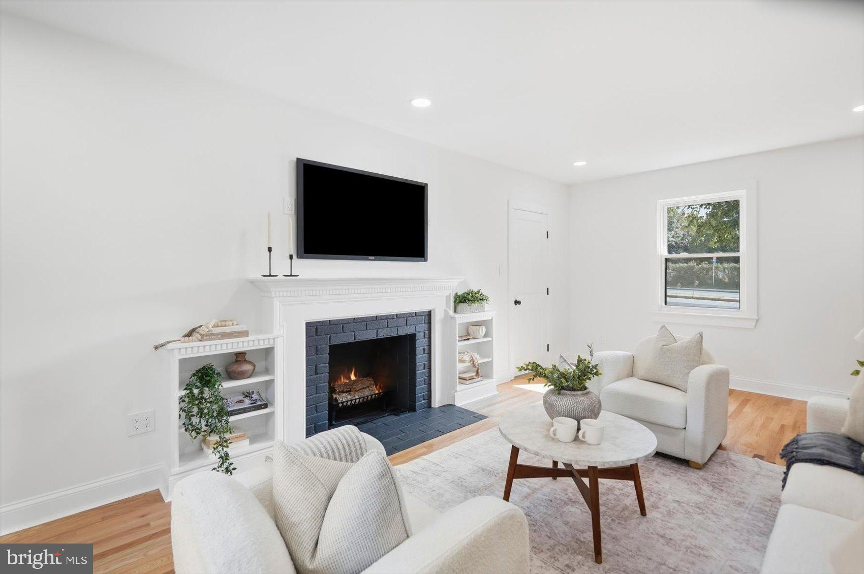 9424 Colesville Road Silver Spring, MD 20901 - Photo 11 of 47 Gallery Image 11