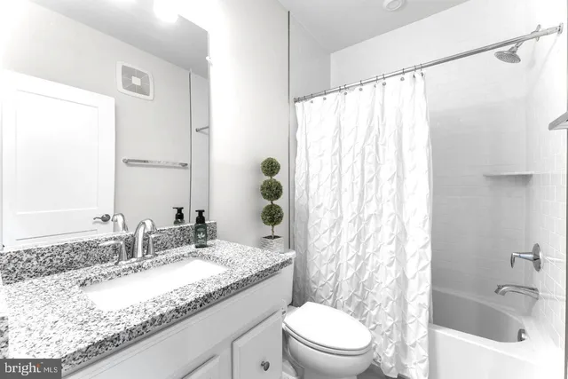 $2,999 | 43785 Transit Square, Ashburn, VA 20147