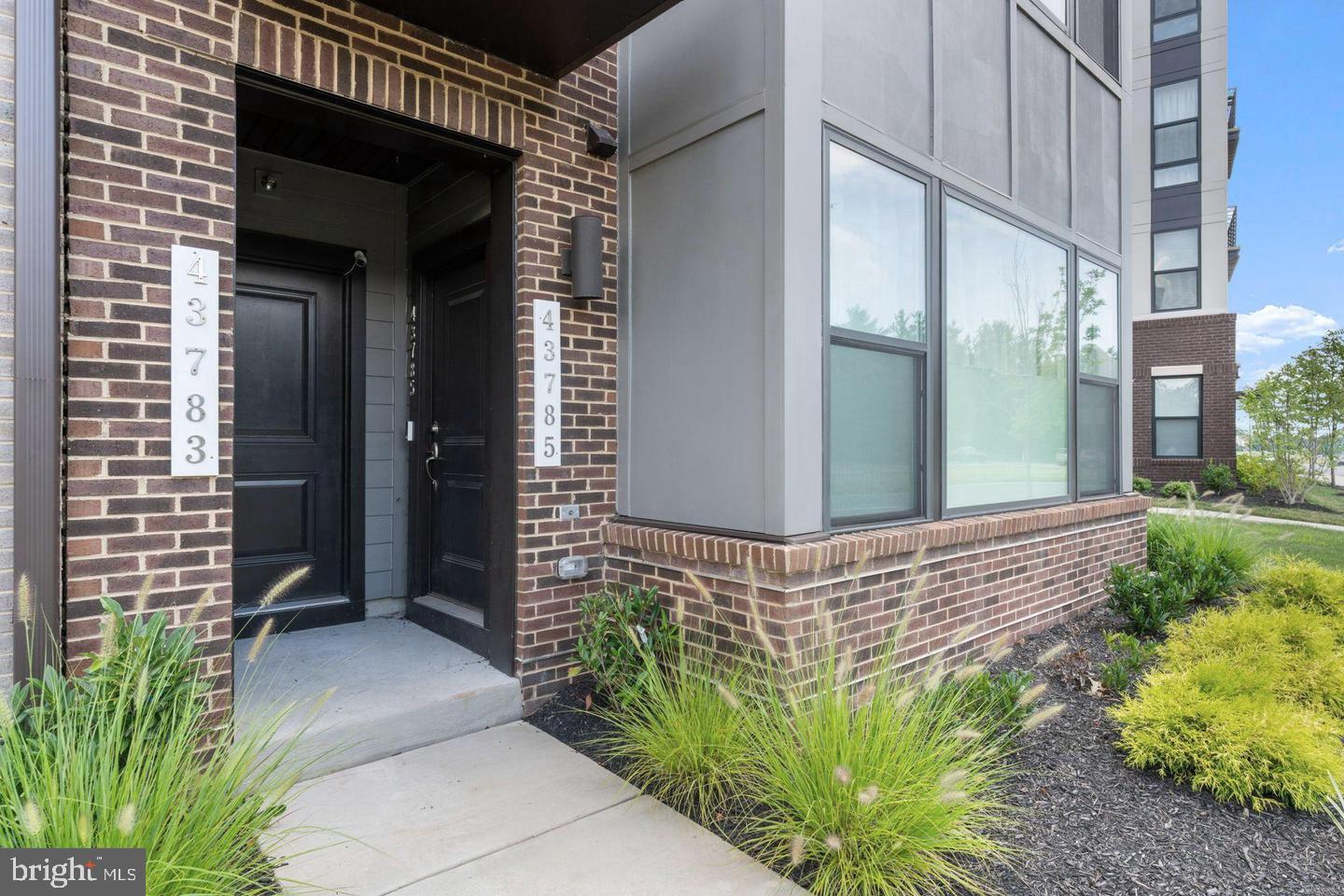 43785 Transit Square Ashburn, VA 20147 - Photo 31 of 40 a view of front door of house