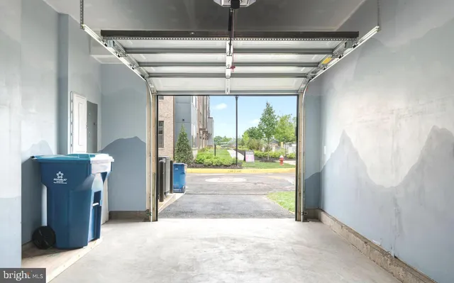 $2,999 | 43785 Transit Square, Ashburn, VA 20147