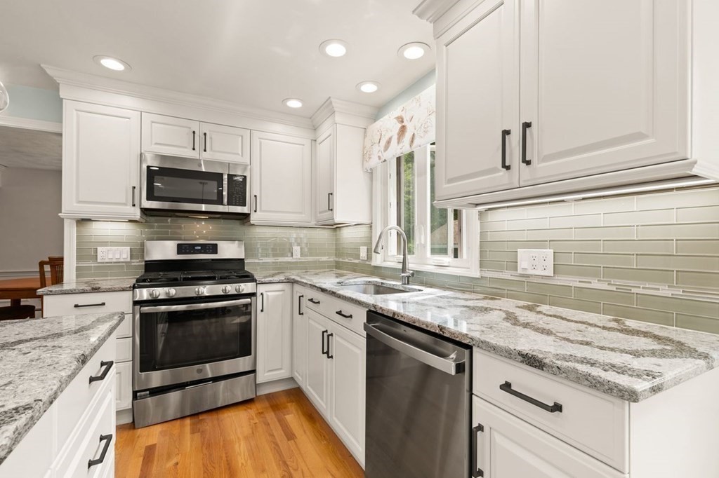 149 Brook Road Sharon, MA 02067 - Photo 14 of 42 Gallery Image 14