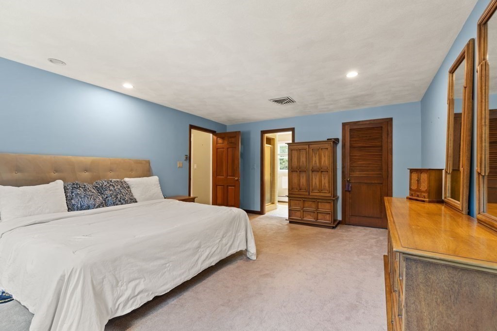 149 Brook Road Sharon, MA 02067 - Photo 27 of 42 Gallery Image 27
