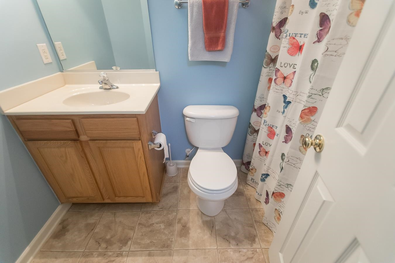 3137 Winding Waters Way Raleigh, NC 27614 - Photo 32 of 54 3rd Floor Hall Bath