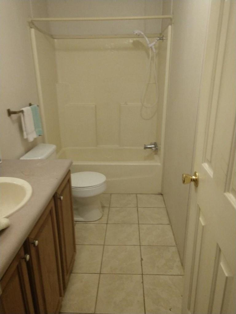 14424 Holbrook Chapel Road Coeburn, VA 24230 - Photo 7 of 13 Bath2