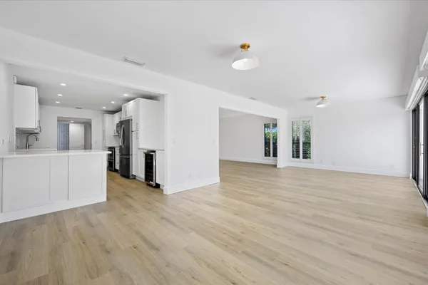 $8,000 | 13297 Garth Court, Palm Beach Gardens, FL 33418