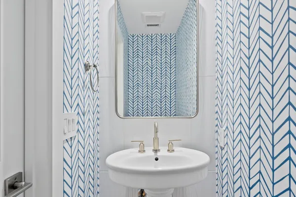 $8,000 | 13297 Garth Court, Palm Beach Gardens, FL 33418