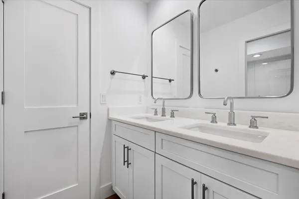 $8,000 | 13297 Garth Court, Palm Beach Gardens, FL 33418