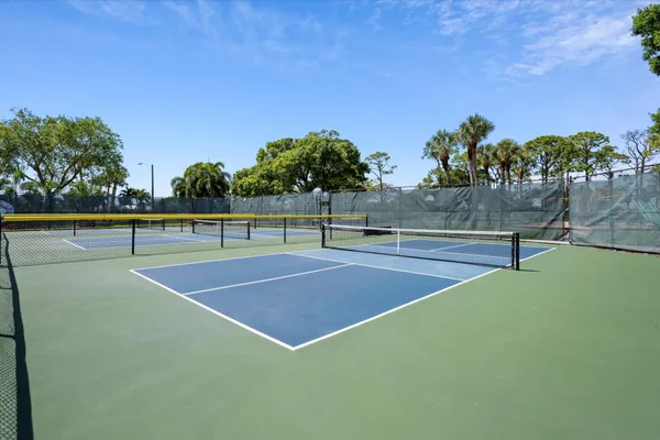 $8,000 | 13297 Garth Court, Palm Beach Gardens, FL 33418