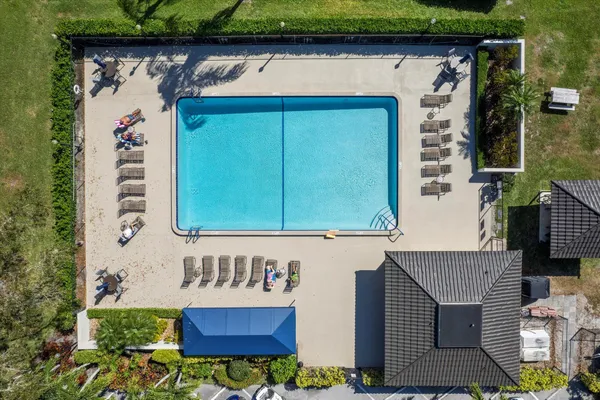 $8,000 | 13297 Garth Court, Palm Beach Gardens, FL 33418