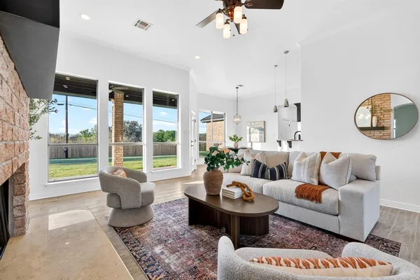 $465,000 | 136 Spring Meadow Lane, Belton, TX 76513