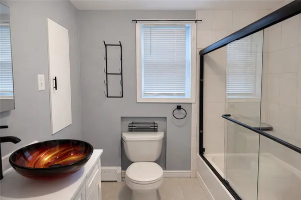 $2,300 | 55 2nd Street, East Providence, RI 02914