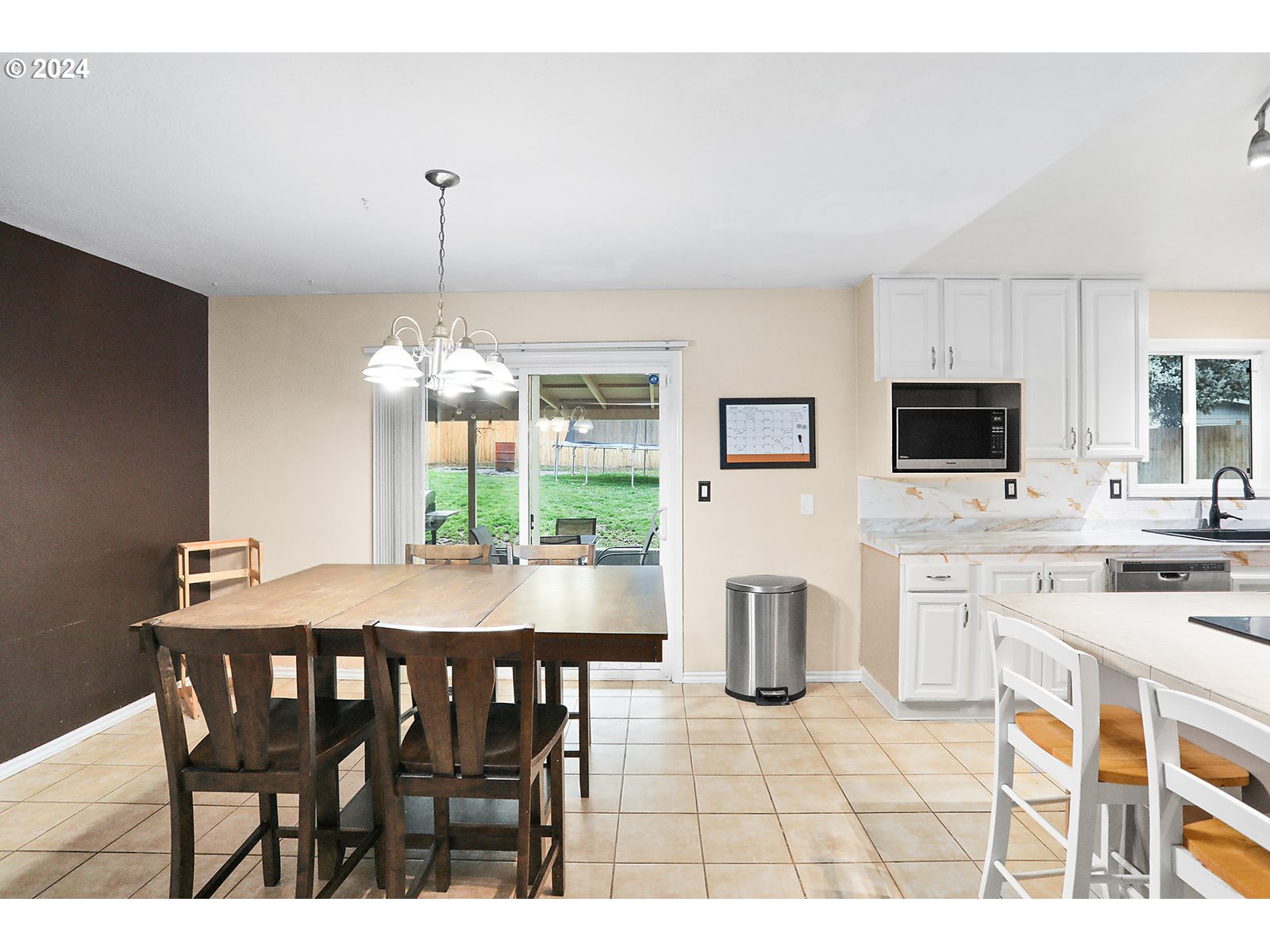 4407 Chenoweth Road The Dalles, OR 97058 - Photo 4 of 28 Gallery Image 4