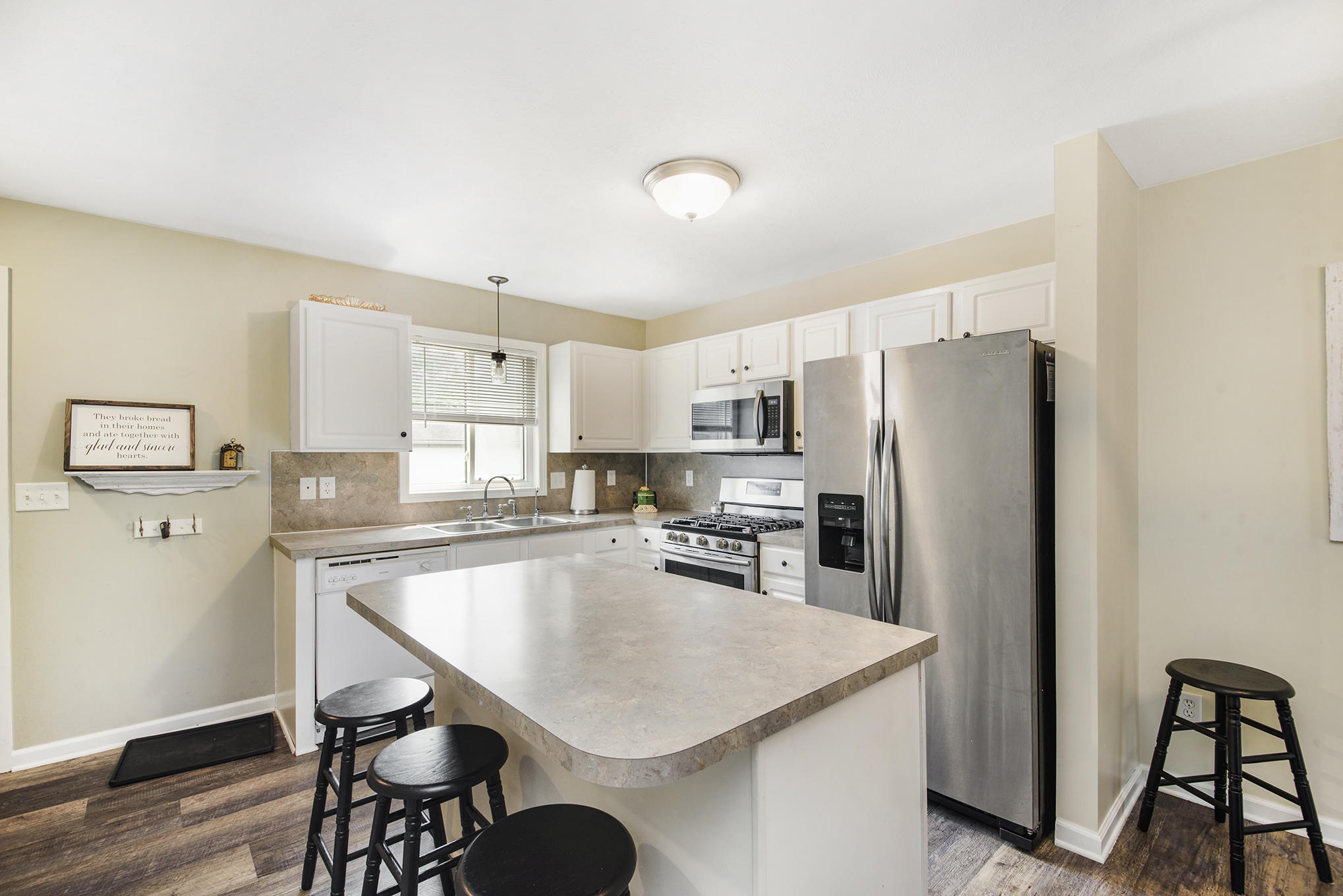 136 Irving Road, Unit #5 Middleville, MI 49333 - Photo 5 of 15 _DSC0662