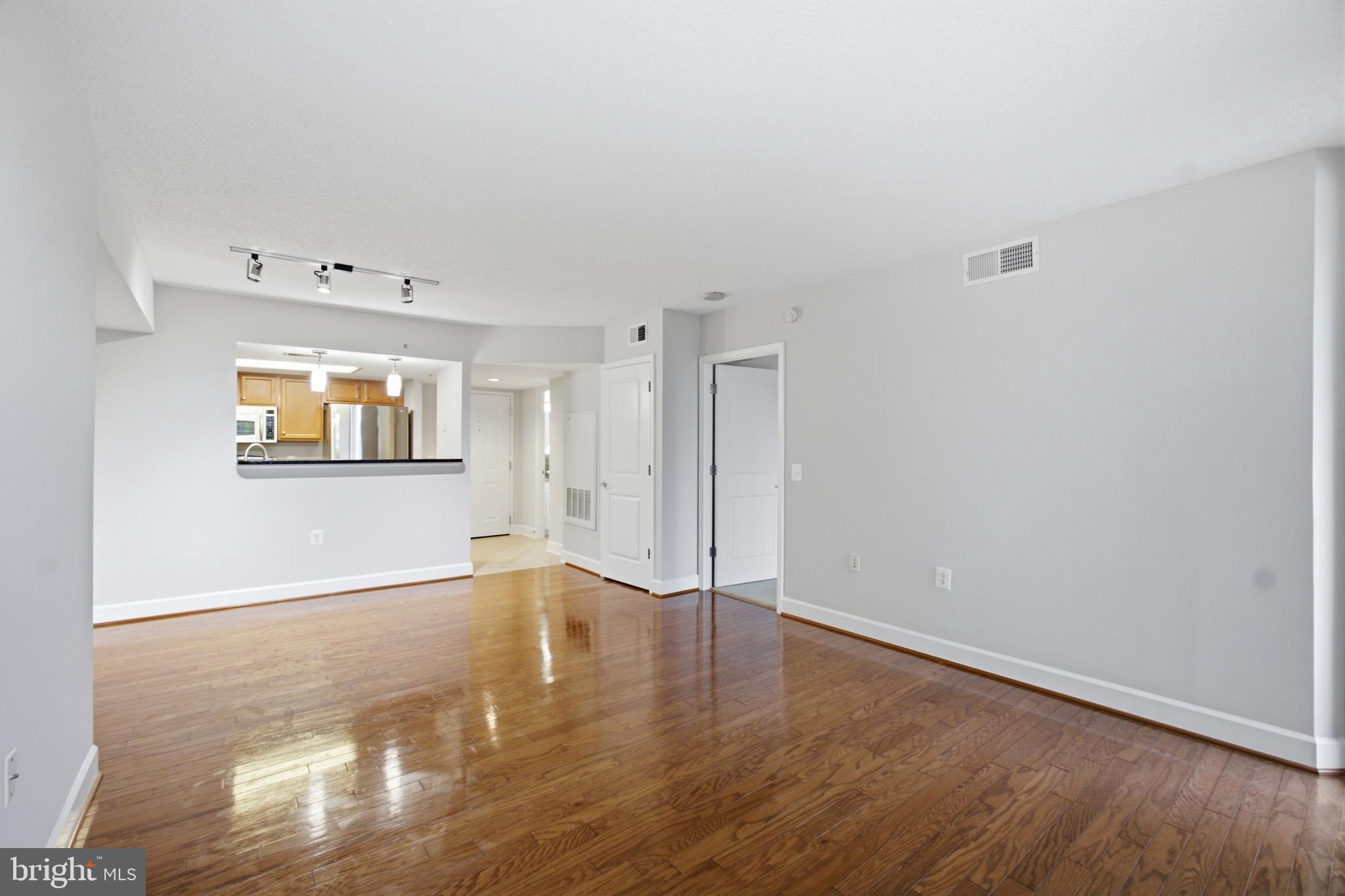 11800 Sunset Hills Road, Unit 202 Reston, VA 20190 - Photo 9 of 62 Dining Room