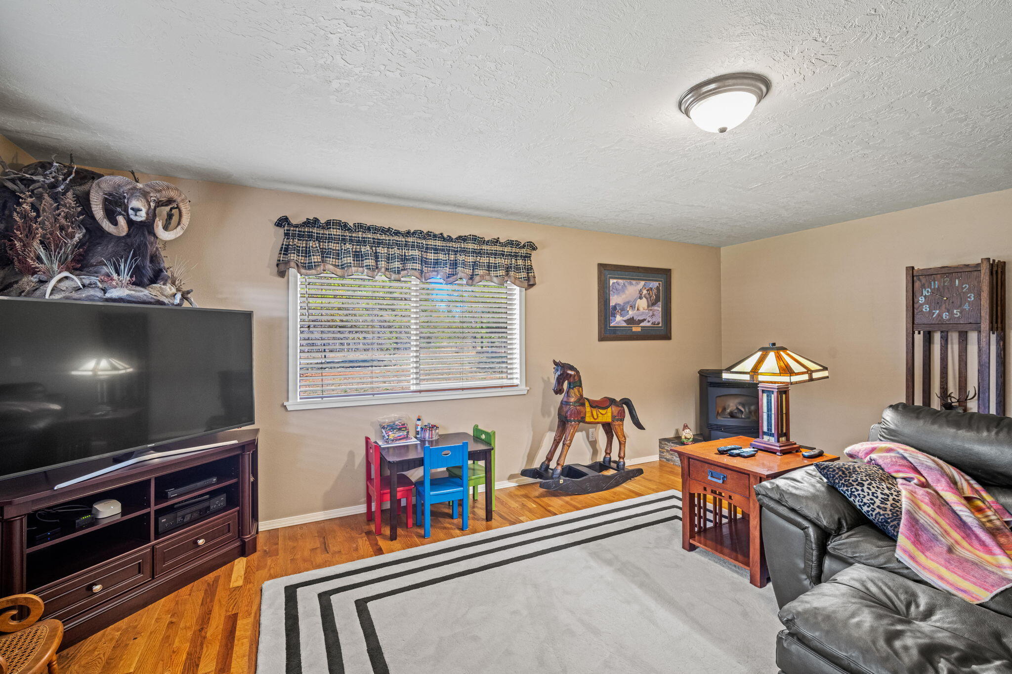 16255 Paulina View Road La Pine, OR 97739 - Photo 35 of 71 34-web-or-mls-16255 Paulina View-34