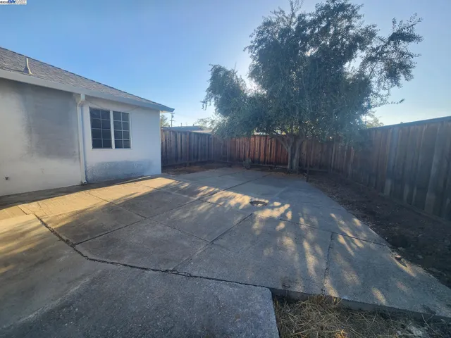 $2,450 | 323 Adelle Street, Livermore, CA 94551