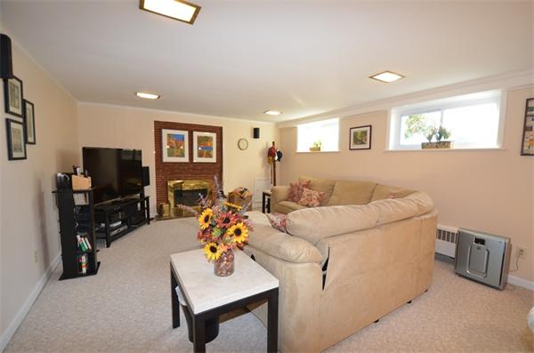 101 Oldham Road Newton, MA 02465 - Photo 15 of 30