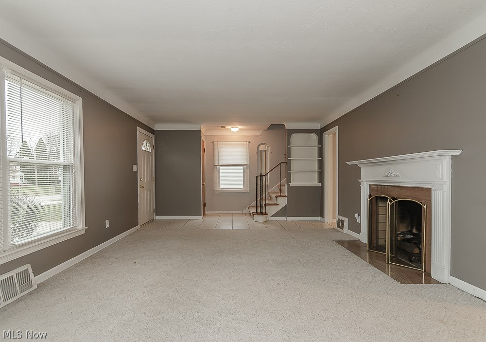 1555 Edgefield Road Lyndhurst, OH 44124 - Photo 2 of 25