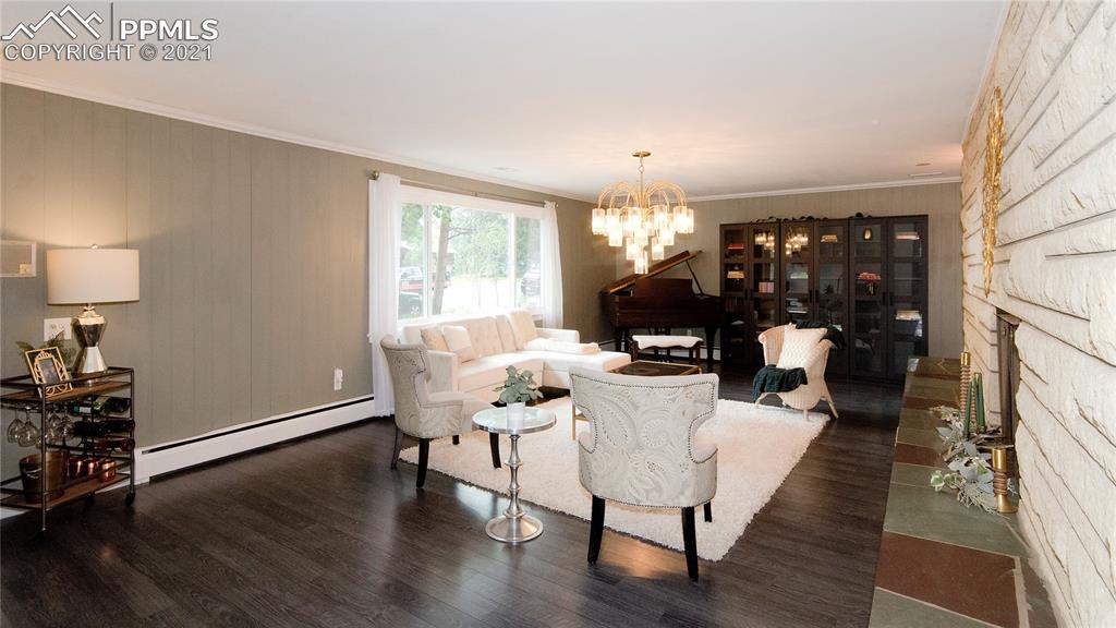 2227 Monteagle Street Colorado Springs, CO 80909 - Photo 6 of 50