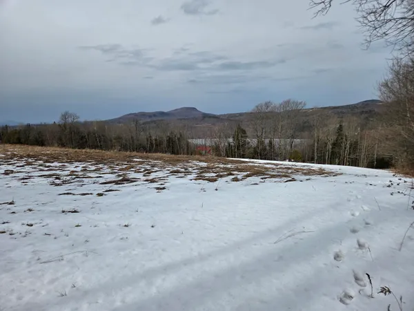 $899,900 | 2171 Duck Pond Road, Barton, VT 05822
