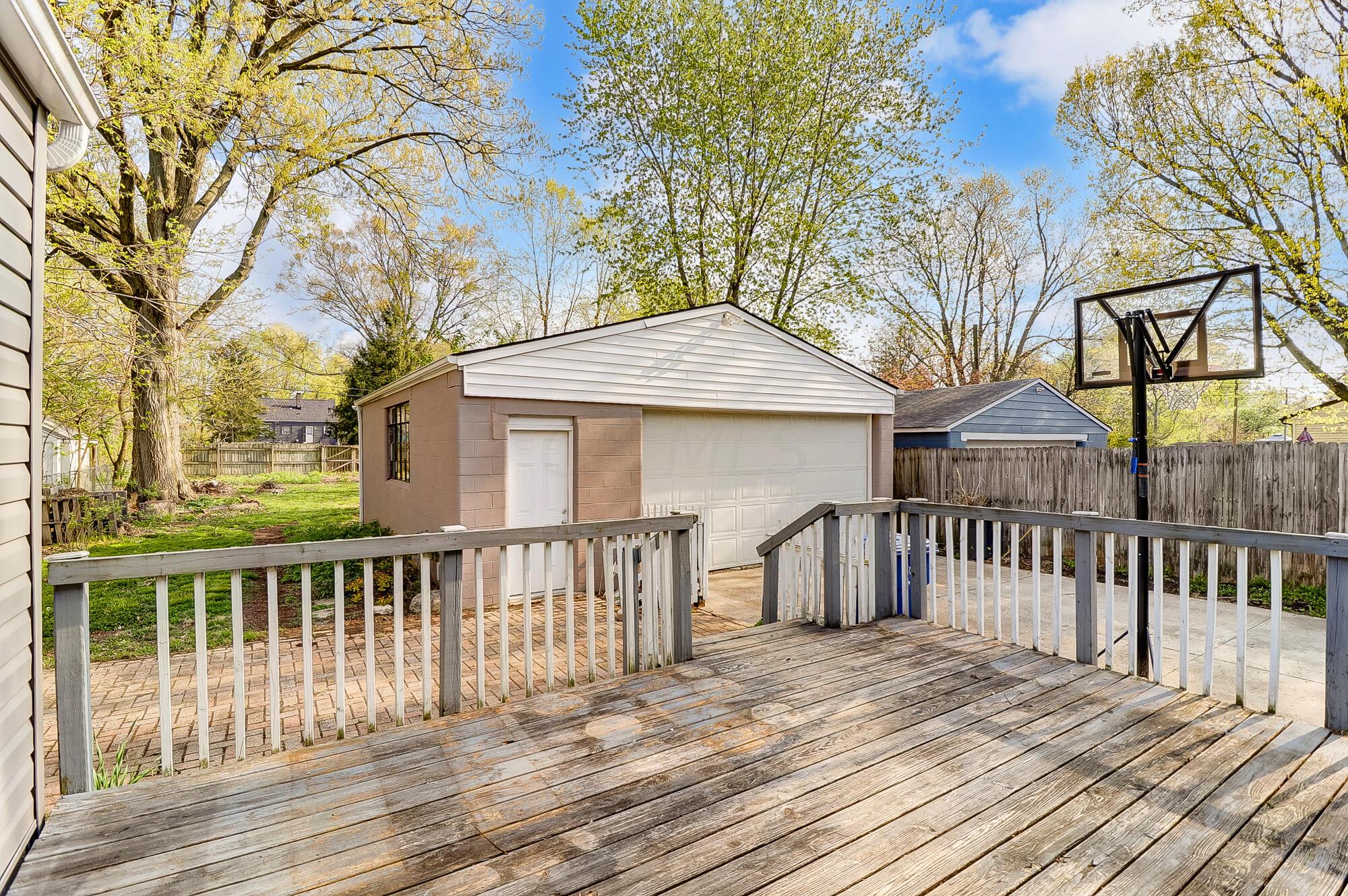 1290 Acton Road Columbus, OH 43224 - Photo 26 of 35 Deck