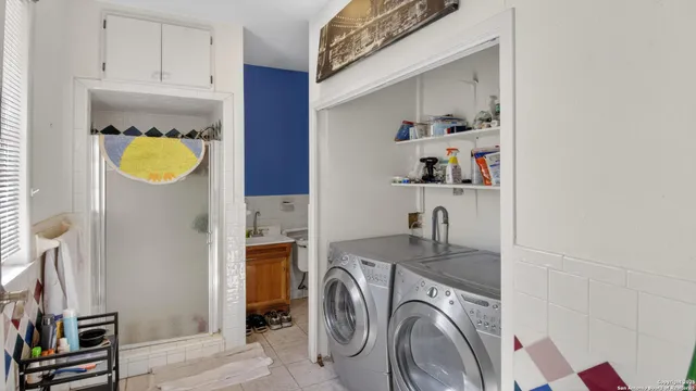 $269,000 | 1508 E Street, Floresville, TX 78114